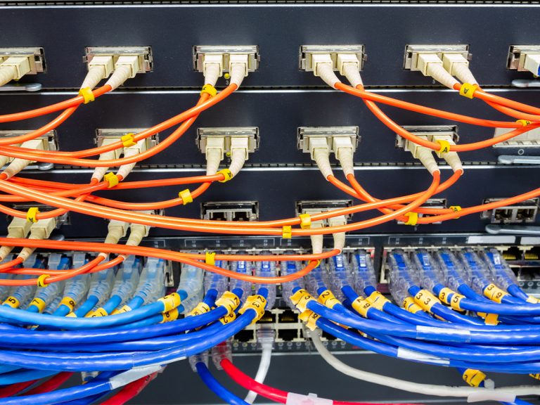 Best Practices for Managing and Organizing Network Cables in Server ...